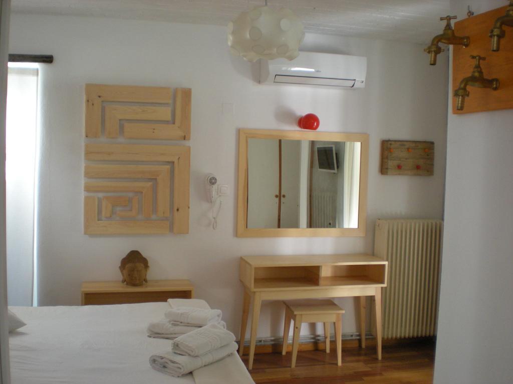 スキアトスタウン Manolis' Houseアパートホテル 部屋 写真
