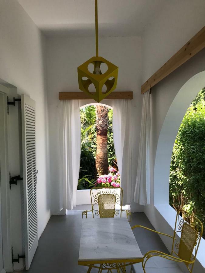 スキアトスタウン Manolis' Houseアパートホテル エクステリア 写真